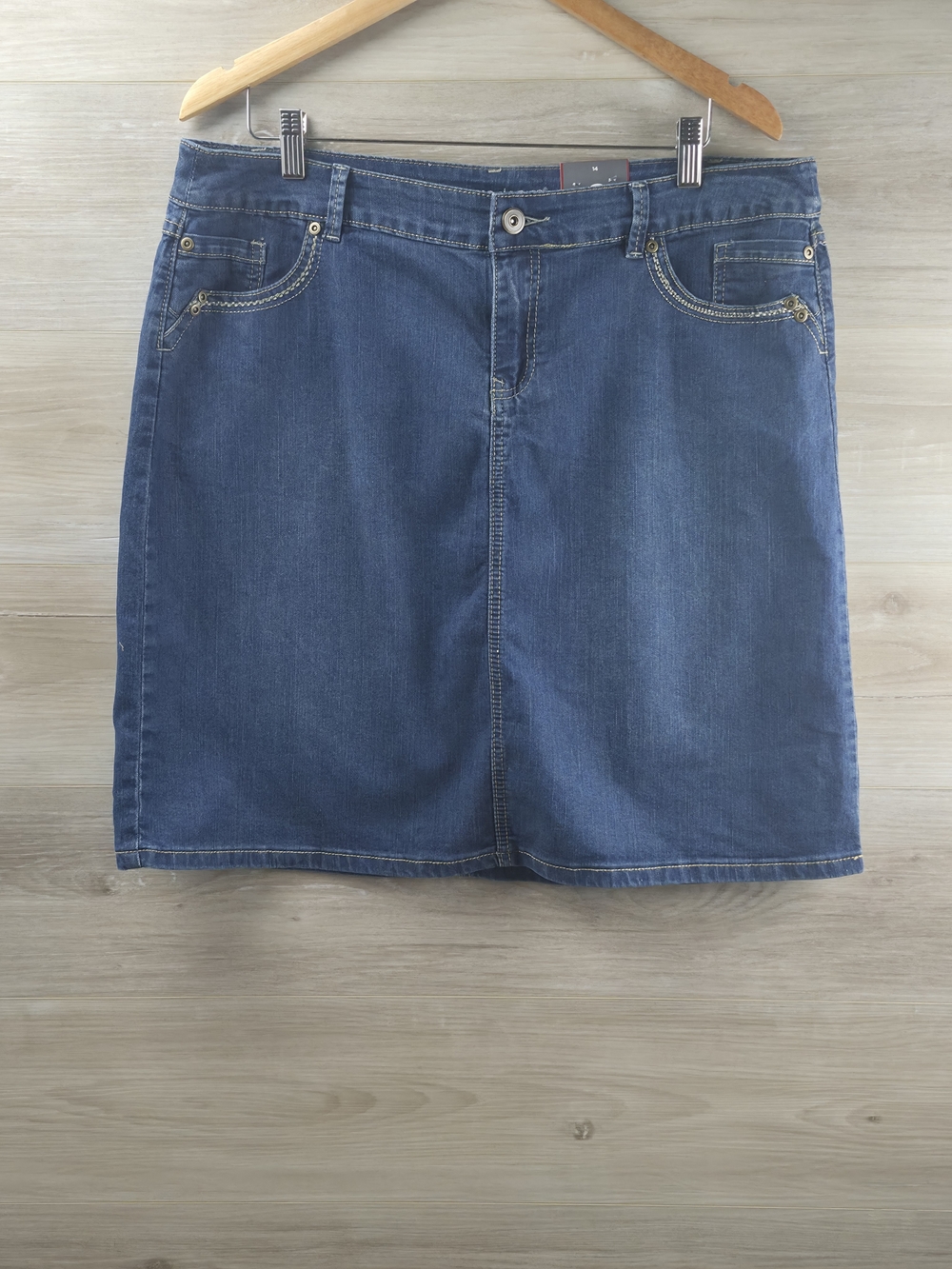 ​NWT Avenue Denim Blue Jean Skirt Stretch Classic Straight Mini Midi Size‎ 14